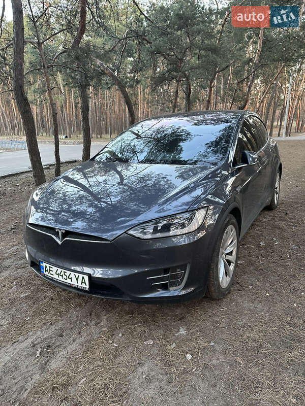 Внедорожник / Кроссовер Tesla Model X 2016 в Днепре фото 4 Внедорожник / Кроссовер Tesla Model X 2016 в Днепре