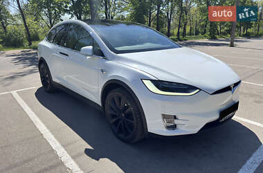Внедорожник / Кроссовер Tesla Model X 2019 в 