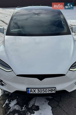Внедорожник / Кроссовер Tesla Model X 2015 в 