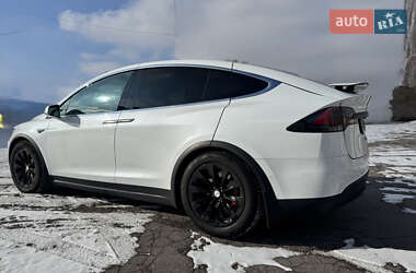 Внедорожник / Кроссовер Tesla Model X 2015 в 