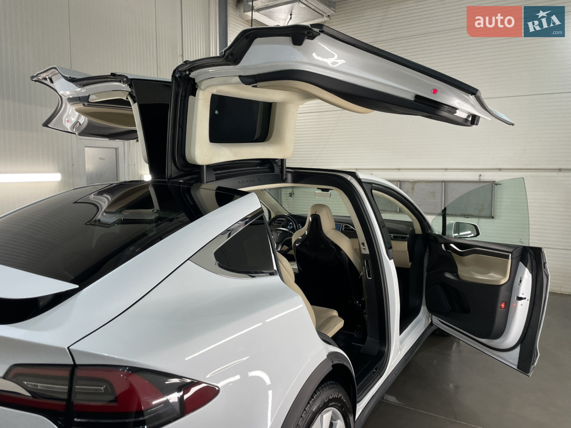 2016 Tesla Model X - мініатюра 39