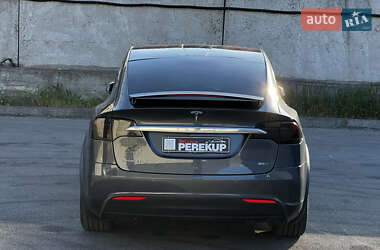 Внедорожник / Кроссовер Tesla Model X 2017 в 