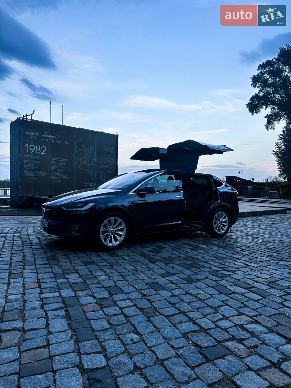 2016 Tesla Model X - мініатюра 12