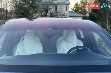 Внедорожник / Кроссовер Tesla Model X 2016 в 
