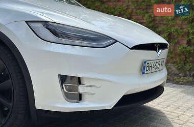 Позашляховик / Кросовер Tesla Model X 2020 в 