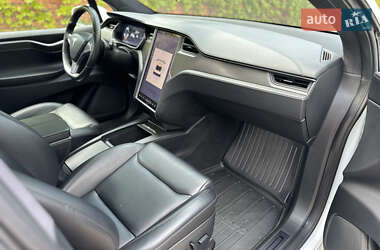 Позашляховик / Кросовер Tesla Model X 2020 в 