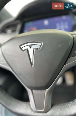Позашляховик / Кросовер Tesla Model X 2020 в 