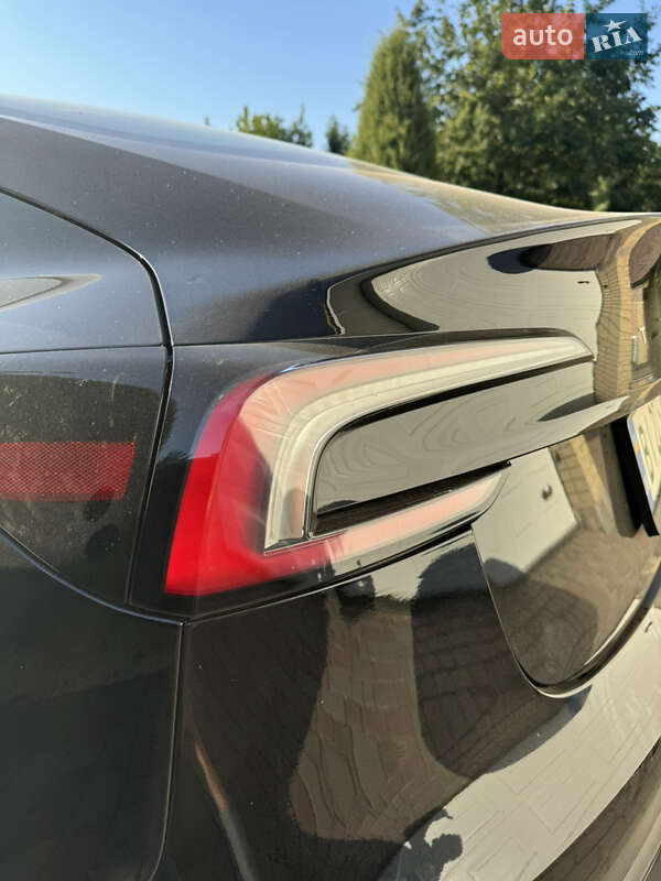 Позашляховик / Кросовер Tesla Model X 2020 в Полтаві