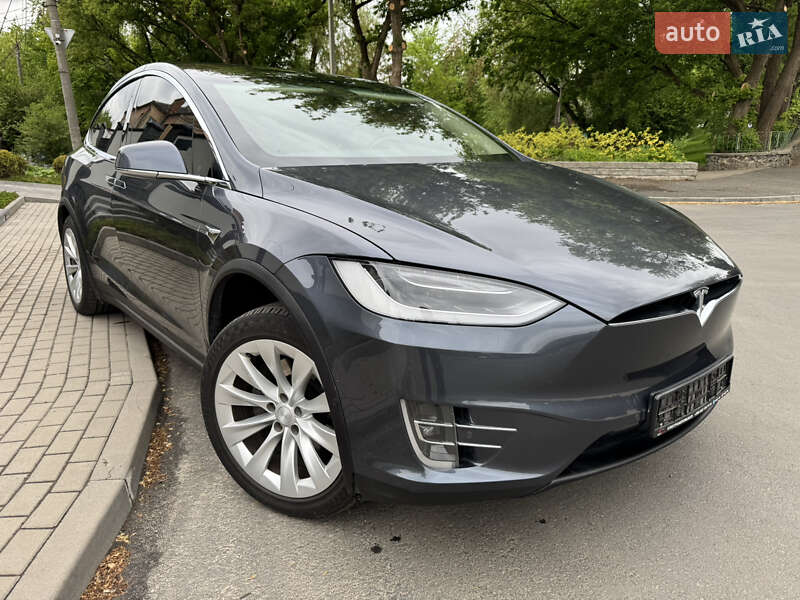 Позашляховик / Кросовер Tesla Model X 2018 в Рівному фото 9 Позашляховик / Кросовер Tesla Model X 2018 в Рівному