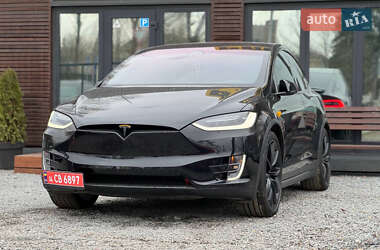 Позашляховик / Кросовер Tesla Model X 2017 в 