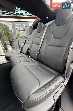 Позашляховик / Кросовер Tesla Model X 2022 в 