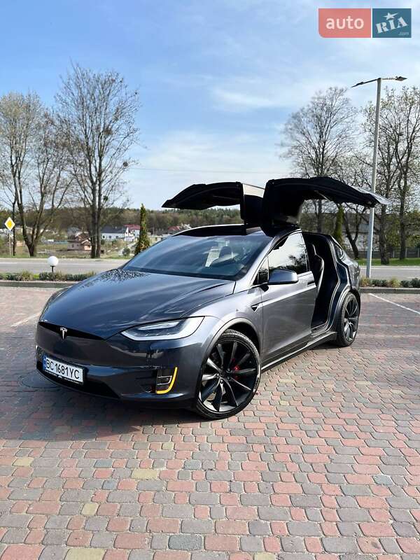 Tesla Model X 2016