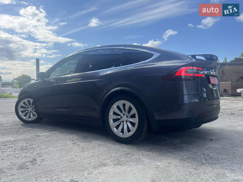 Позашляховик / Кросовер Tesla Model X 2020 в Києві