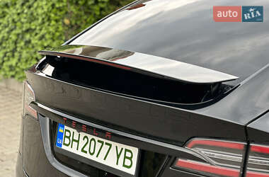 Внедорожник / Кроссовер Tesla Model X 2016 в 