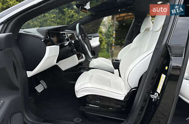 Внедорожник / Кроссовер Tesla Model X 2016 в 