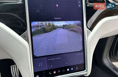Внедорожник / Кроссовер Tesla Model X 2016 в 