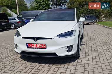 Позашляховик / Кросовер Tesla Model X 2018 в 