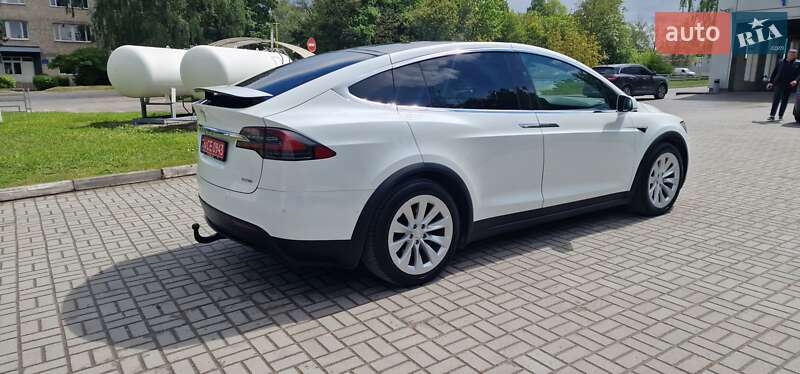 Внедорожник / Кроссовер Tesla Model X 2018 в Тернополе