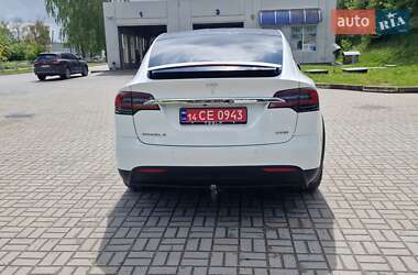 Позашляховик / Кросовер Tesla Model X 2018 в 