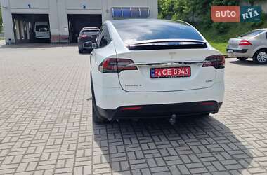 Позашляховик / Кросовер Tesla Model X 2018 в 
