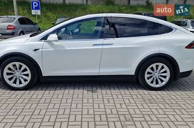 Позашляховик / Кросовер Tesla Model X 2018 в 