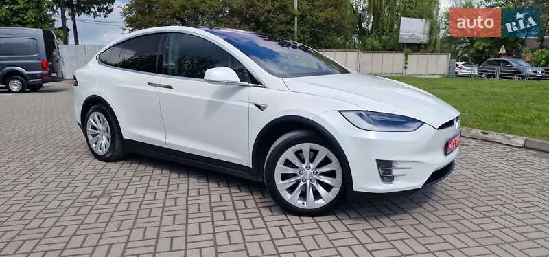 Внедорожник / Кроссовер Tesla Model X 2018 в Тернополе