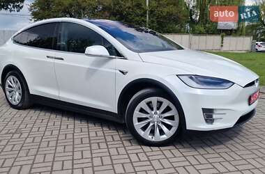 Позашляховик / Кросовер Tesla Model X 2018 в 