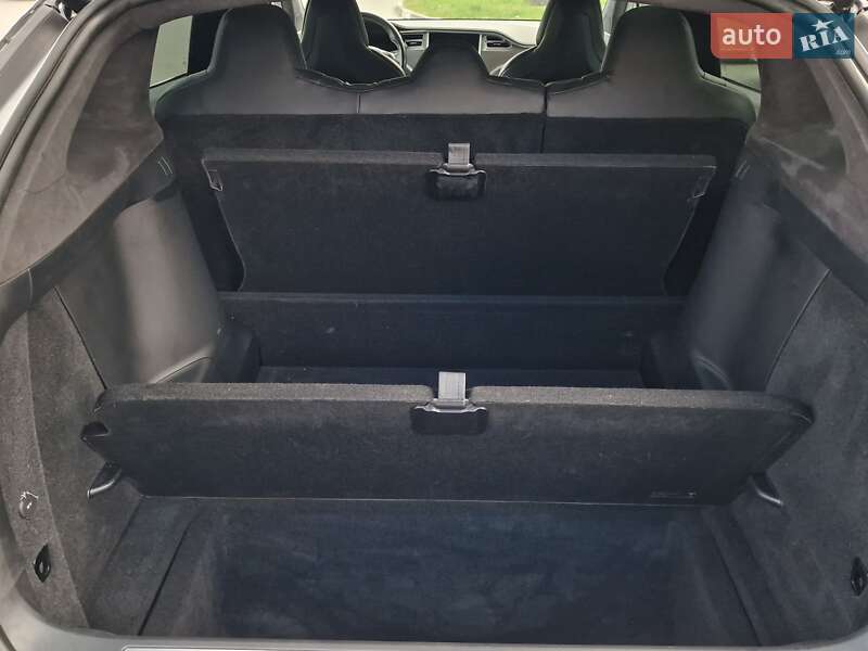 Внедорожник / Кроссовер Tesla Model X 2018 в Тернополе