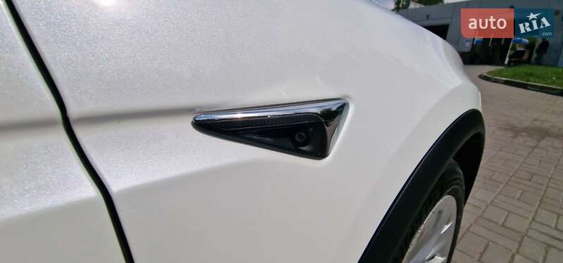 Внедорожник / Кроссовер Tesla Model X 2018 в Тернополе