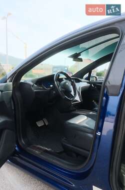 Внедорожник / Кроссовер Tesla Model X 2019 в 