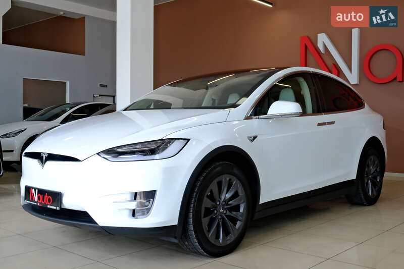 Позашляховик / Кросовер Tesla Model X 2018 в Одесі