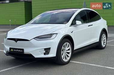 Позашляховик / Кросовер Tesla Model X 2019 в 