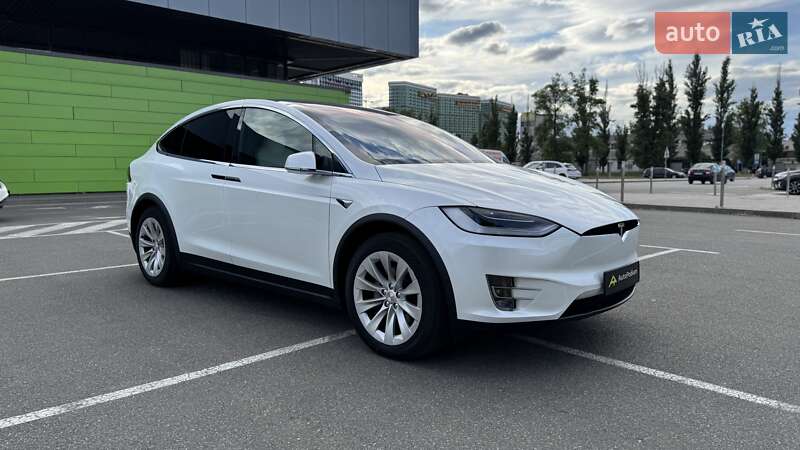 Позашляховик / Кросовер Tesla Model X 2019 в Києві