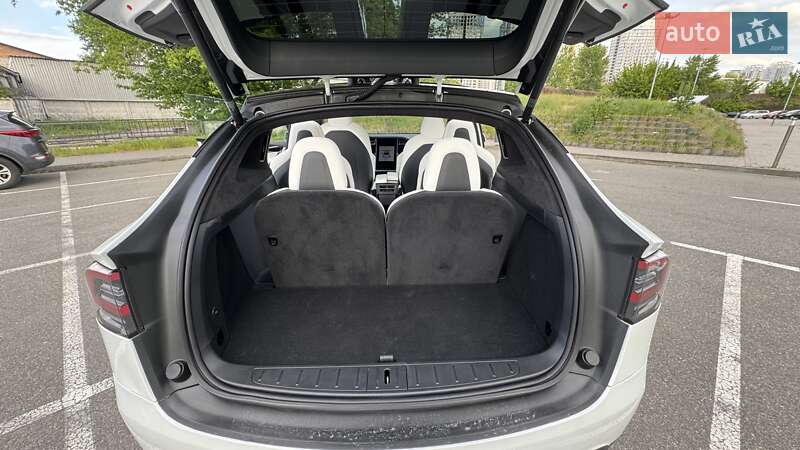 Позашляховик / Кросовер Tesla Model X 2019 в Києві