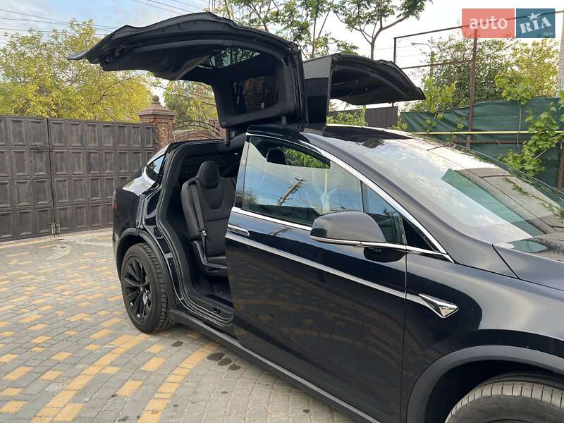 Внедорожник / Кроссовер Tesla Model X 2018 в Борисполе фото 3 Внедорожник / Кроссовер Tesla Model X 2018 в Борисполе