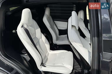 Позашляховик / Кросовер Tesla Model X 2017 в 