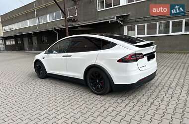 Внедорожник / Кроссовер Tesla Model X 2017 в 