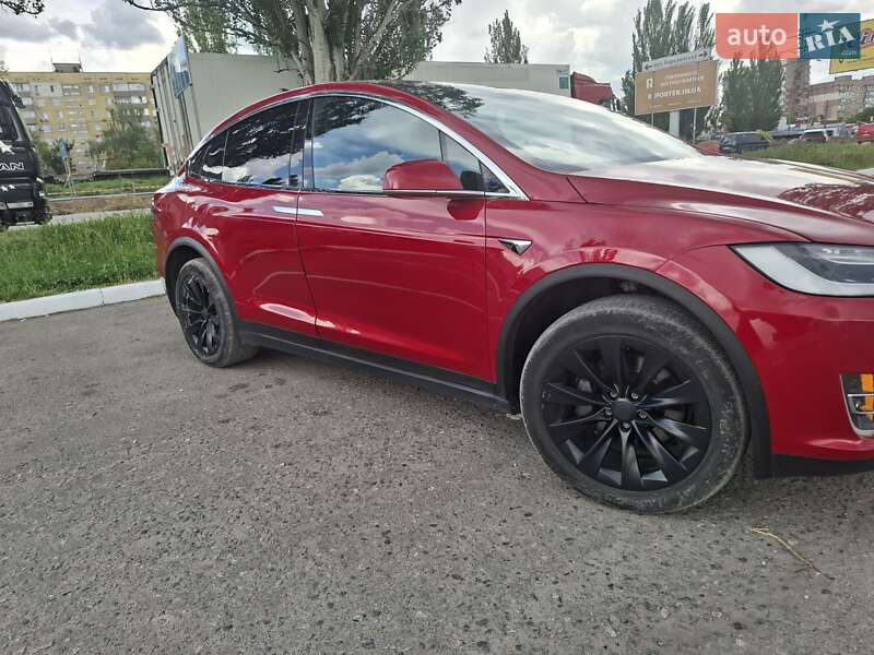 Внедорожник / Кроссовер Tesla Model X 2017 в Днепре