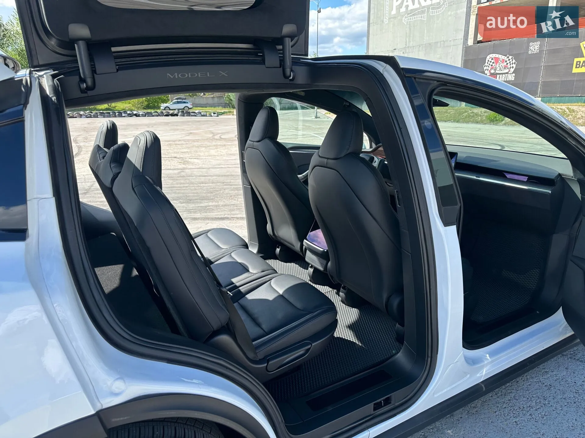 2022 Tesla Model X - мініатюра 13