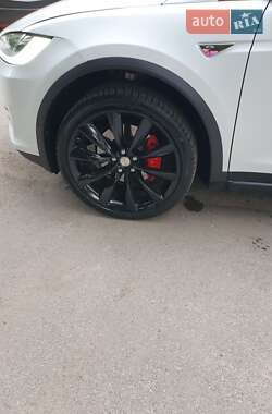 Внедорожник / Кроссовер Tesla Model X 2016 в 