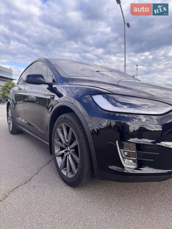 Позашляховик / Кросовер Tesla Model X 2020 в Києві
