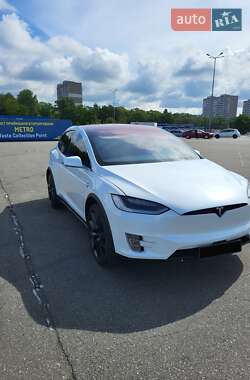 Внедорожник / Кроссовер Tesla Model X 2018 в 