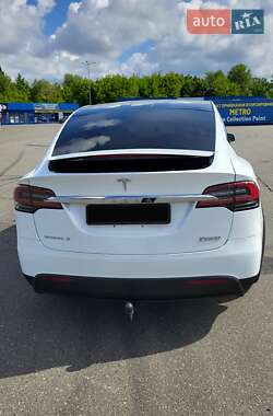 Внедорожник / Кроссовер Tesla Model X 2018 в 