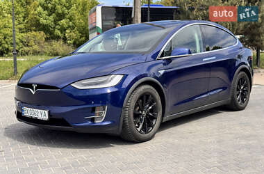 Внедорожник / Кроссовер Tesla Model X 2016 в 