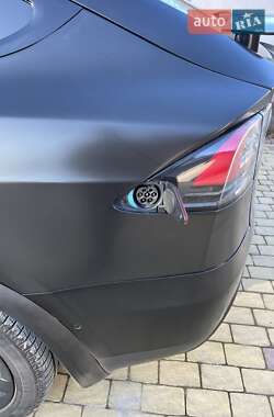 Внедорожник / Кроссовер Tesla Model X 2019 в 