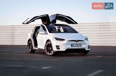 Внедорожник / Кроссовер Tesla Model X 2016 в Львове