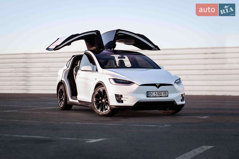 Внедорожник / Кроссовер Tesla Model X 2016 в Львове