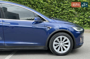 Внедорожник / Кроссовер Tesla Model X 2018 в 