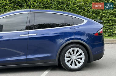 Внедорожник / Кроссовер Tesla Model X 2018 в 