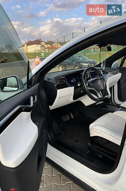 Внедорожник / Кроссовер Tesla Model X 2016 в 